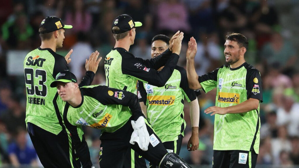 BBL 2024 Match 19 - Sydney Thunder vs Sydney Sixers: Comprehensive Match Preview, Pitch Report, Weather Update, Predicted XI, Fantasy Tips, and Live Streaming Details.